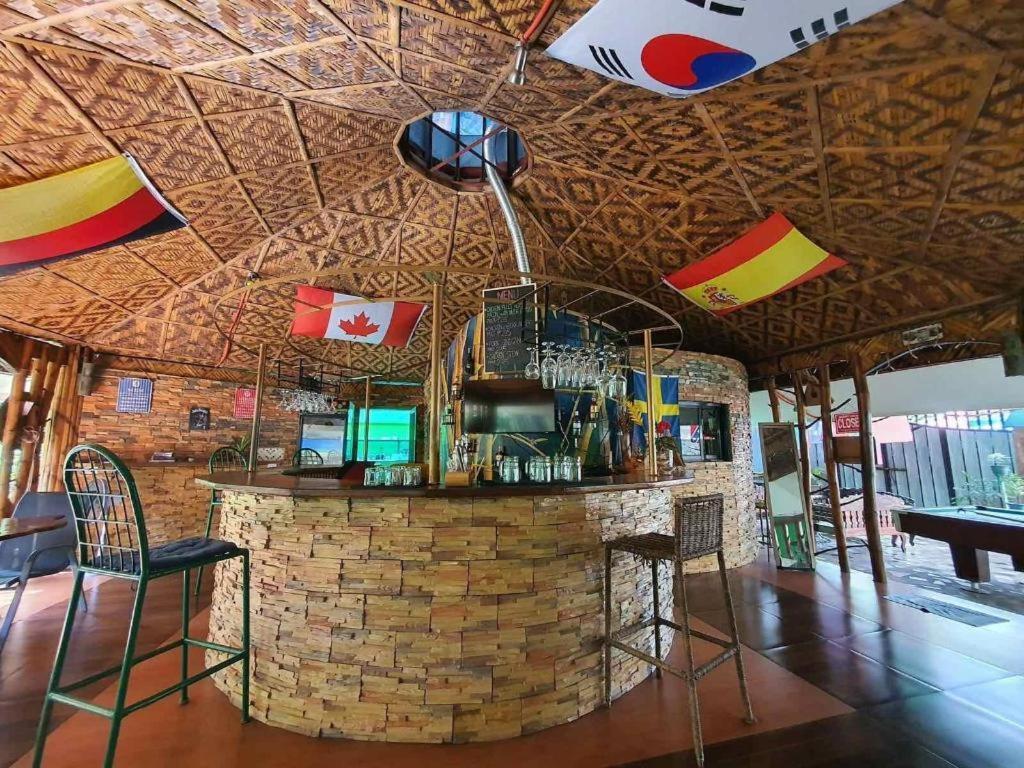 Bamboo Garden Boutique Hotel Таклобан Екстер'єр фото